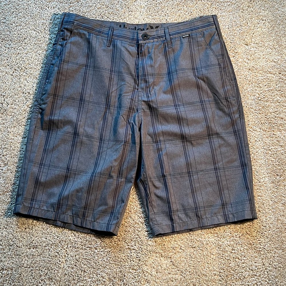 Mens Hurley Nike Shorts Sz 32 Gray with Dk Gray Plaid
